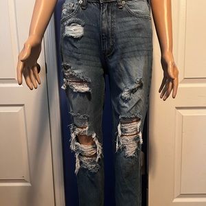 American Eagle Mom Jean